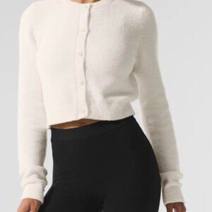 ALO Snuggle Up Sweater Cropped Cardigan in Ivory. Size L
